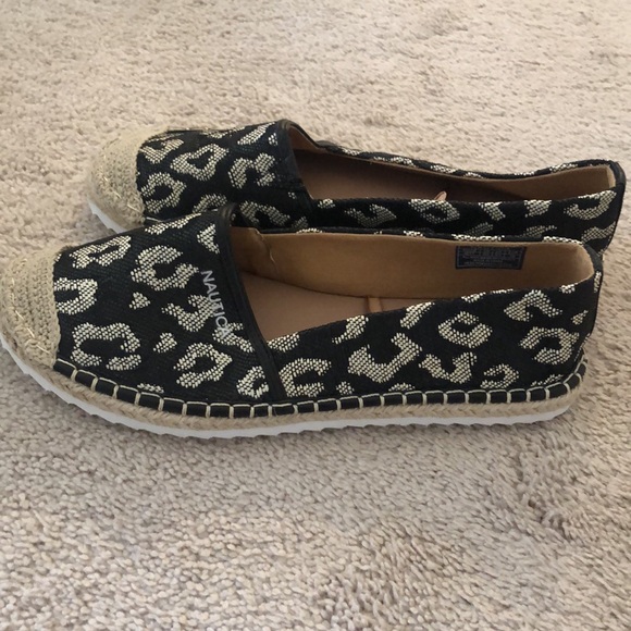 Women’s Nautical flats - Picture 2 of 4